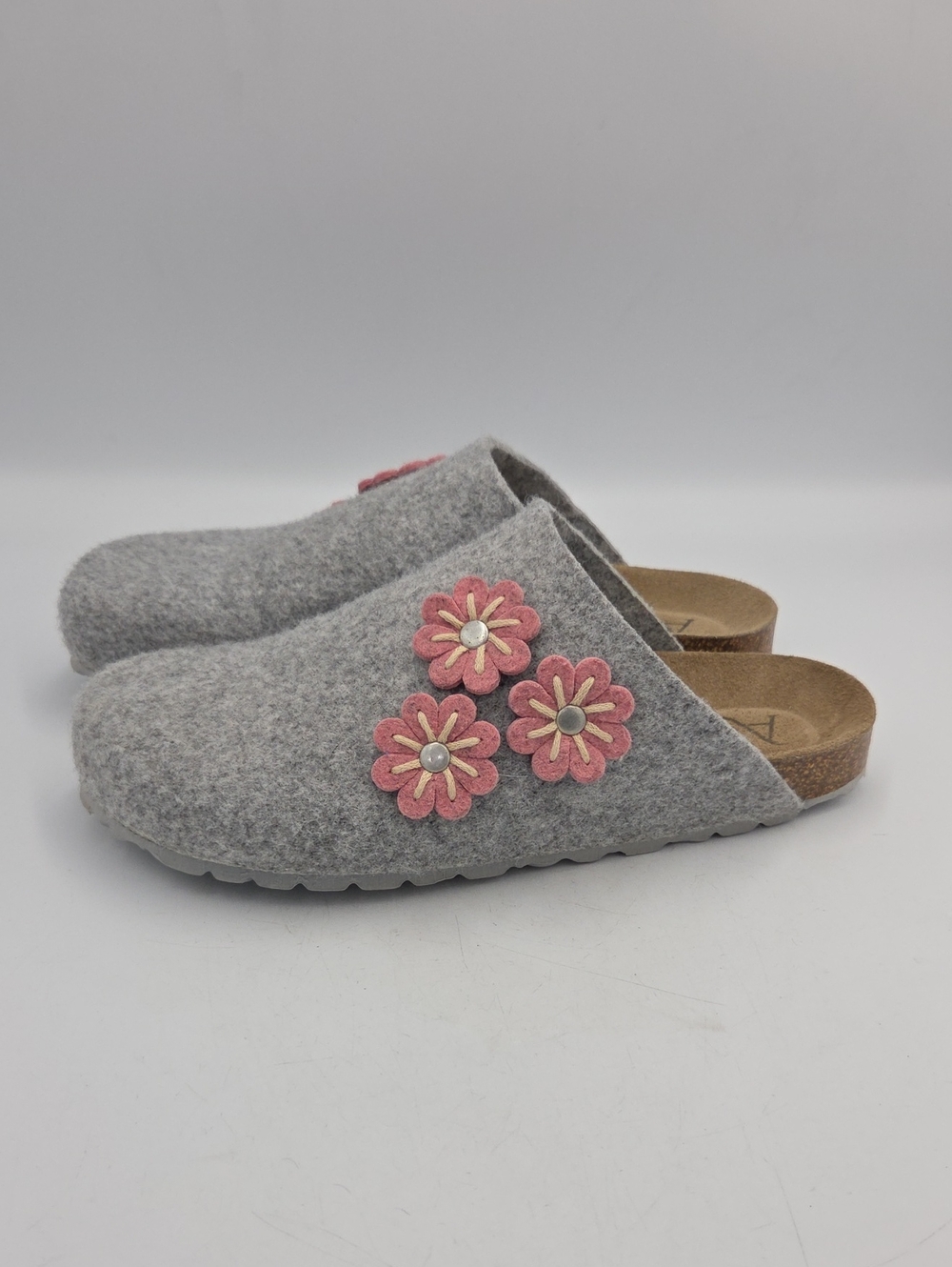 Autenti Gray Wool Clogs with Pink Flower Accents
